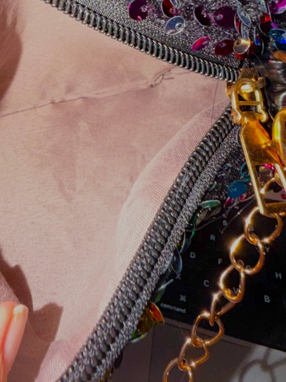 Rainbow Sequin Glitter Clutch / Crossbody Bag - Excellent - Picture 5 of 6